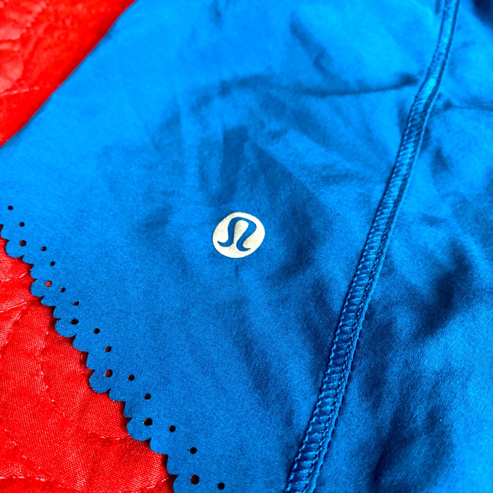 Lululemon 2” shorts